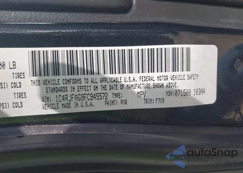 2015 Jeep Grand Cherokee Laredo z USA, uszkodzony, nr VIN 1C4RJFAG9FC945572